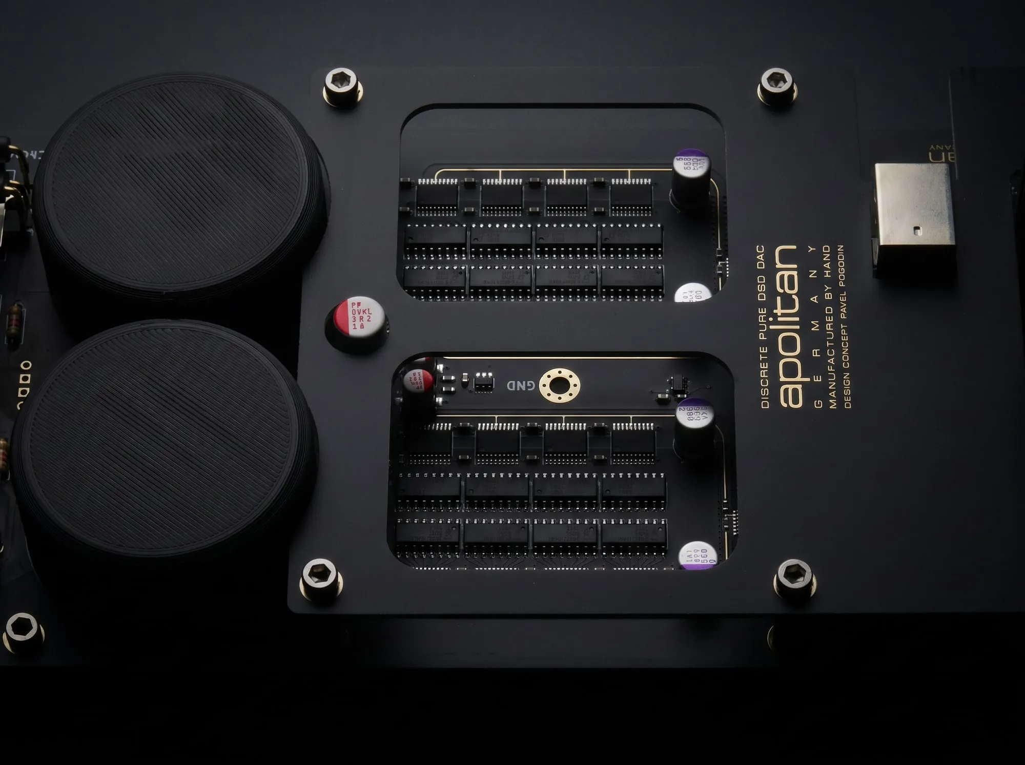 Der diskrete DSD-DAC des apolitan Pirol, Platinenaufdruck Discrete Pure DSD DAC, Design Concept Pavel Pogodin